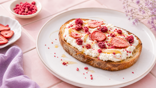 How to Make Ricotta Toast with Freeze-Dried Fruit