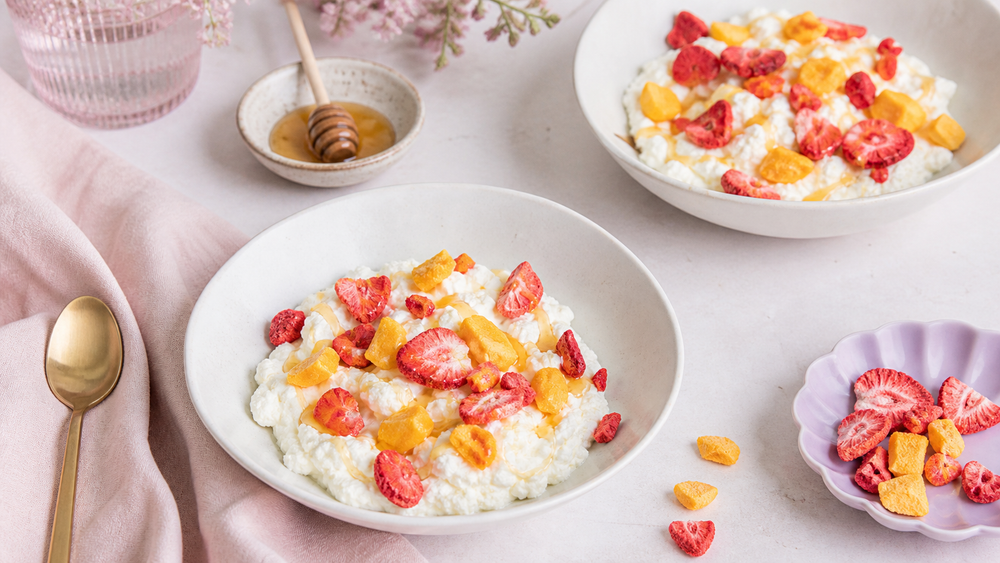 How to Make Honeyed Ricotta Breakfast Bowls With Freeze-Dried Fruit